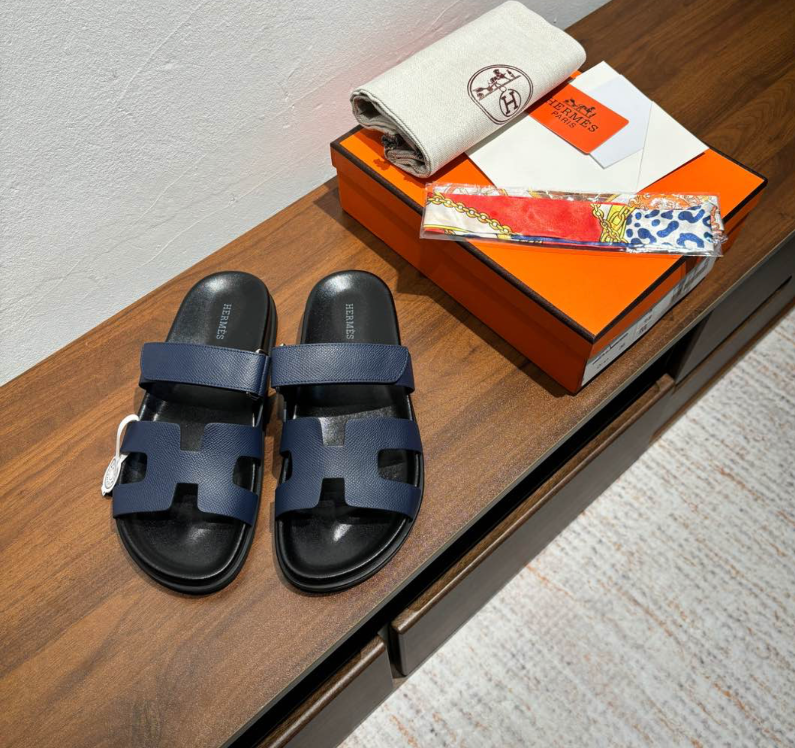 Hermès Chypre Leather Navy/Black Sandal