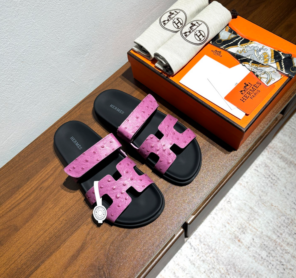 Hermès Chypre Mauve  Ostrich Leather Sandal