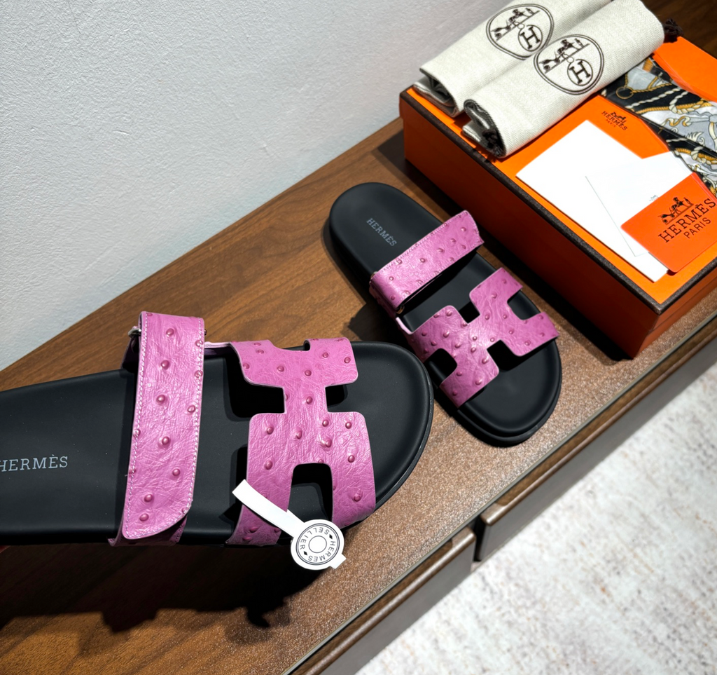 Hermès Chypre Mauve  Ostrich Leather Sandal