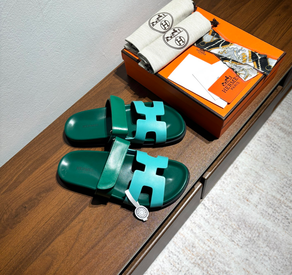 Hermès Chypre Leather Green/Blue Sandal