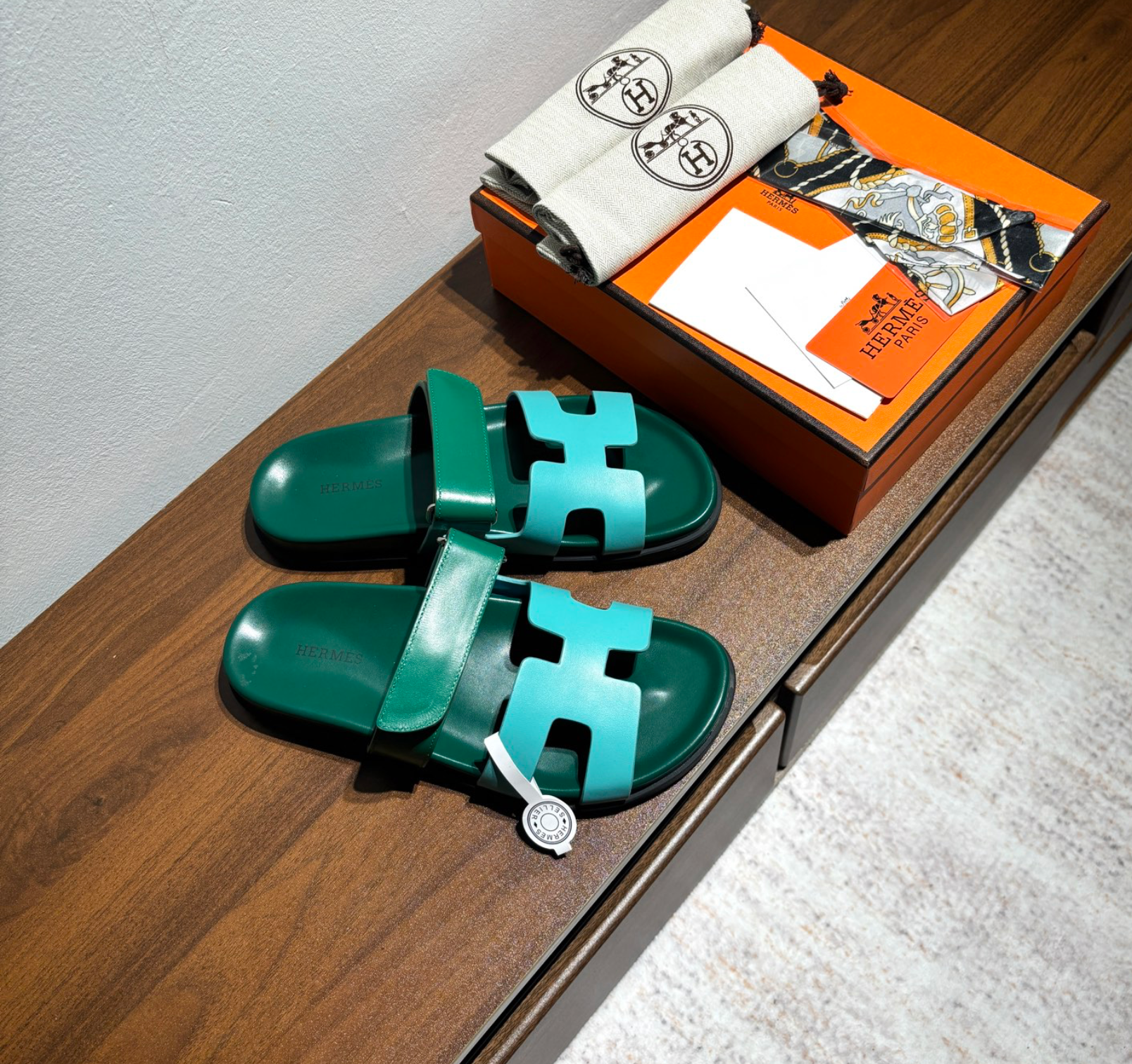 Hermès Chypre Leather Green/Blue Sandal