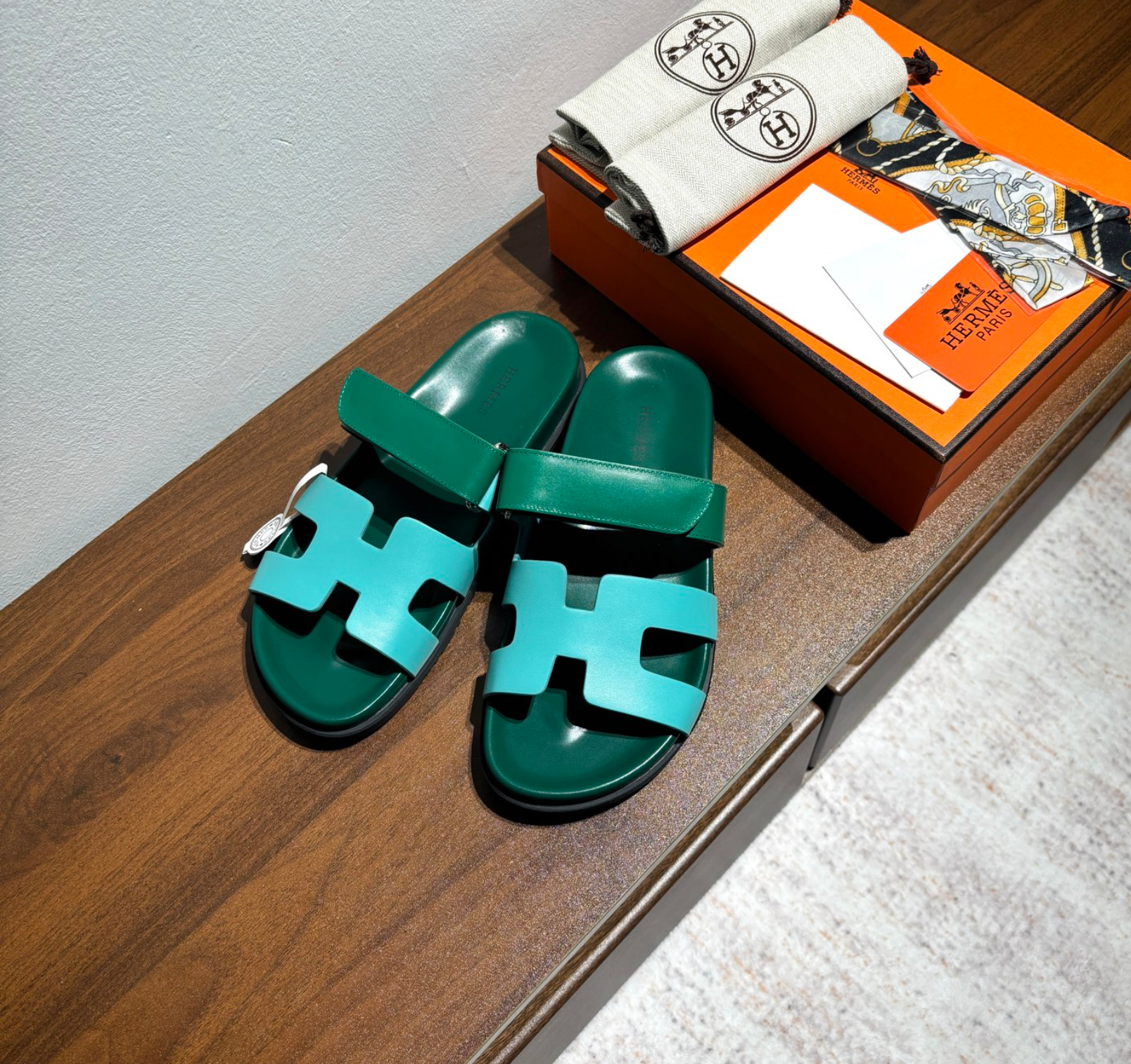Hermès Chypre Leather Green/Blue Sandal