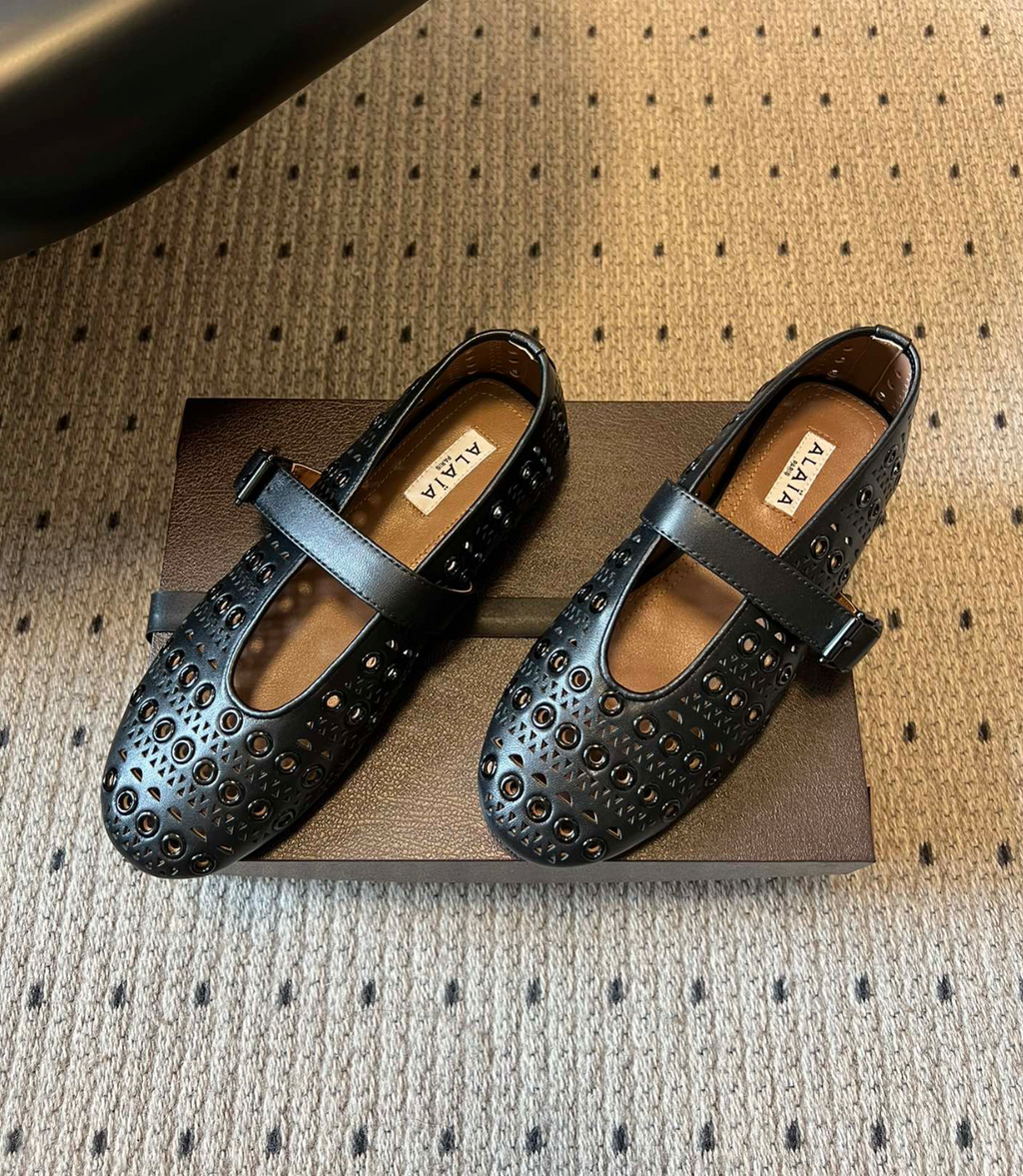 ALAÏA NOIR LEATHER VIENNE PERFORATED BALLET FLAT