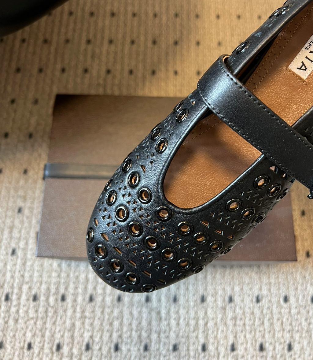 ALAÏA NOIR LEATHER VIENNE PERFORATED BALLET FLAT