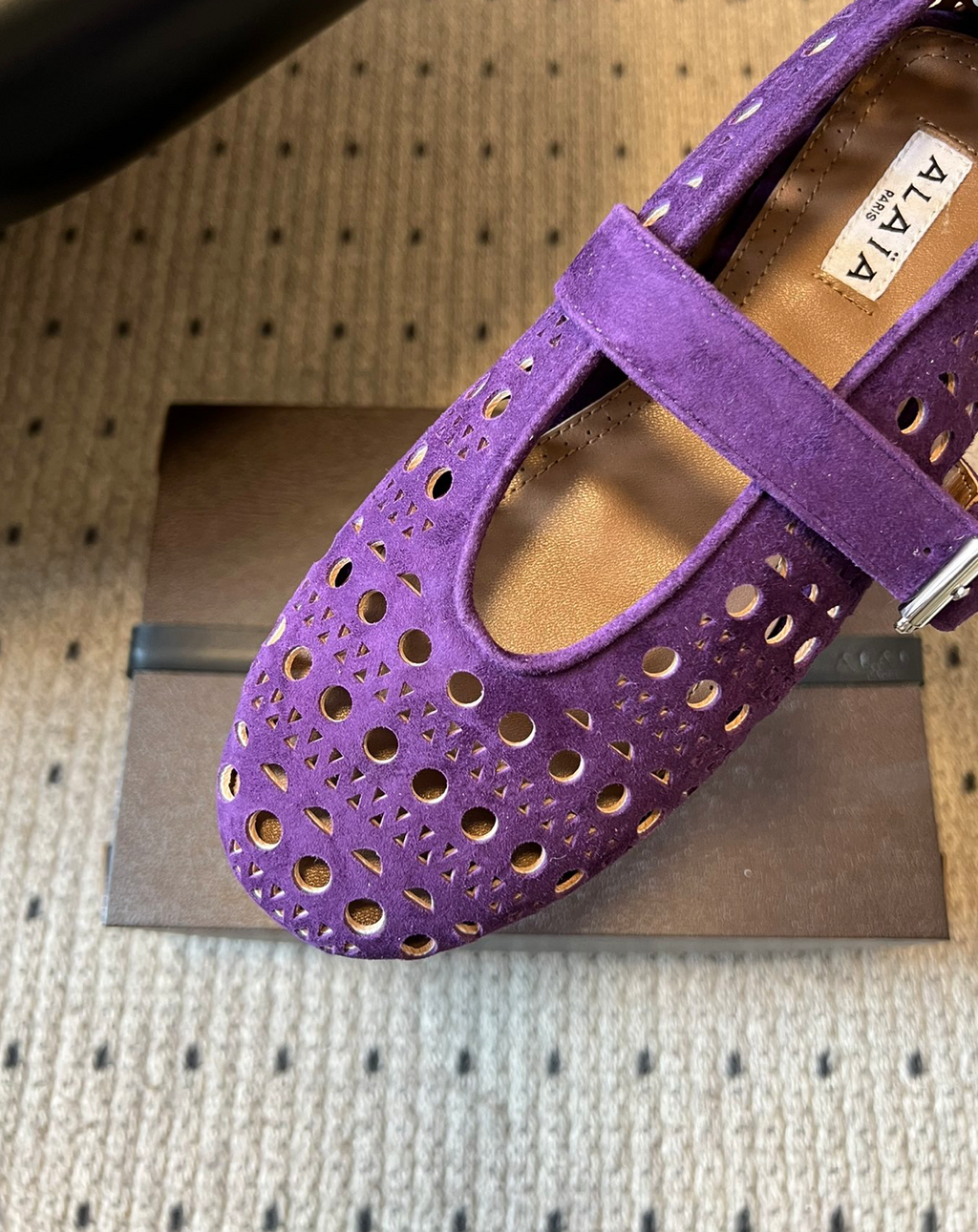 ALAÏA VIOLET SUEDE VIENNE PERFORATED BALLET FLAT