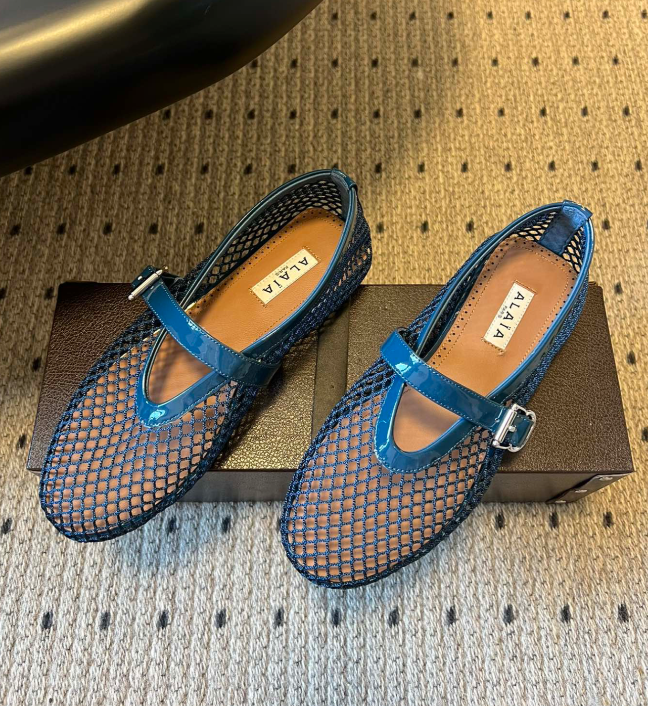 ALAÏA BLUE BALLET FLATS IN FISHNET