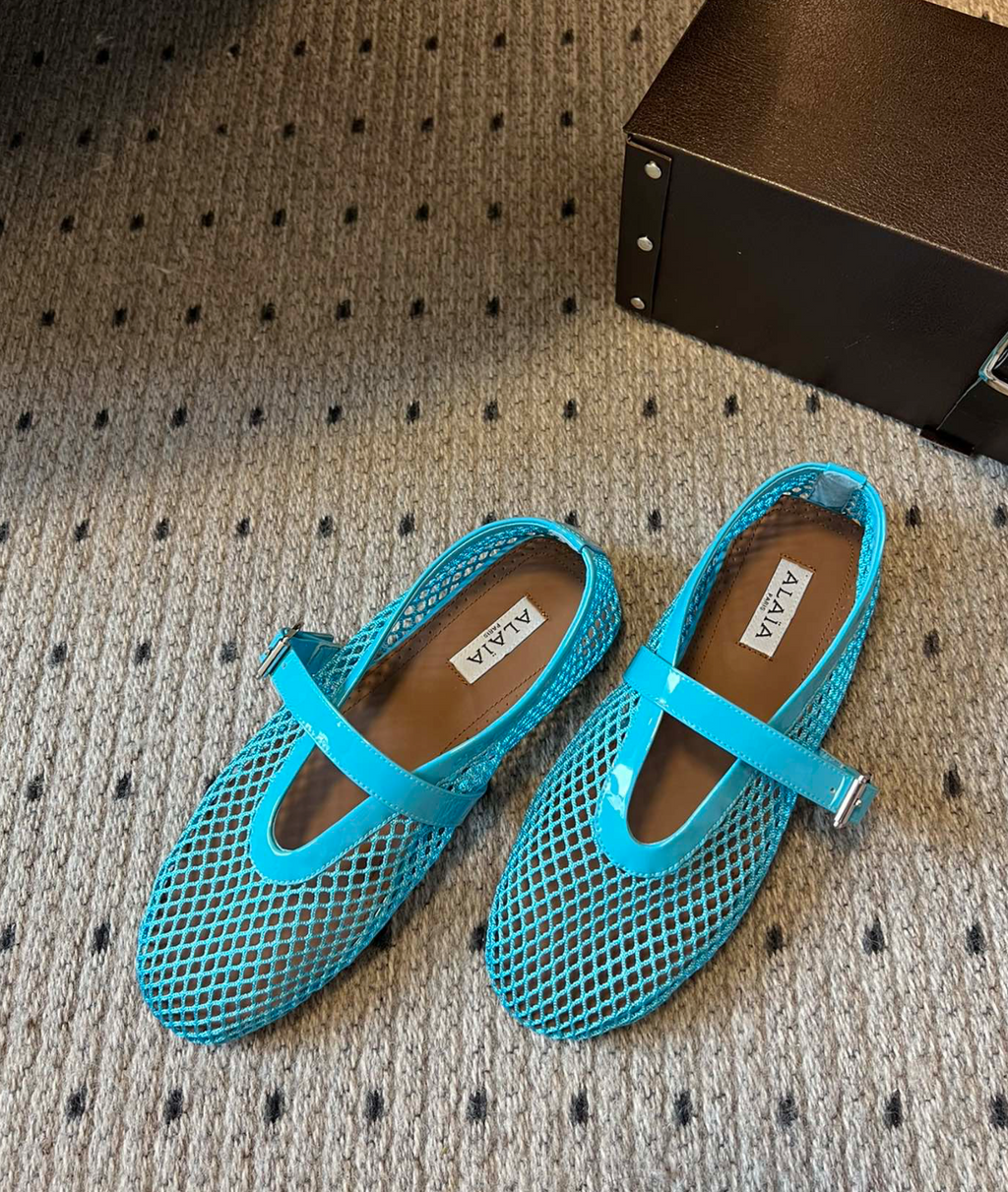 ALAÏA AMAZONITE BALLET FLATS IN FISHNET
