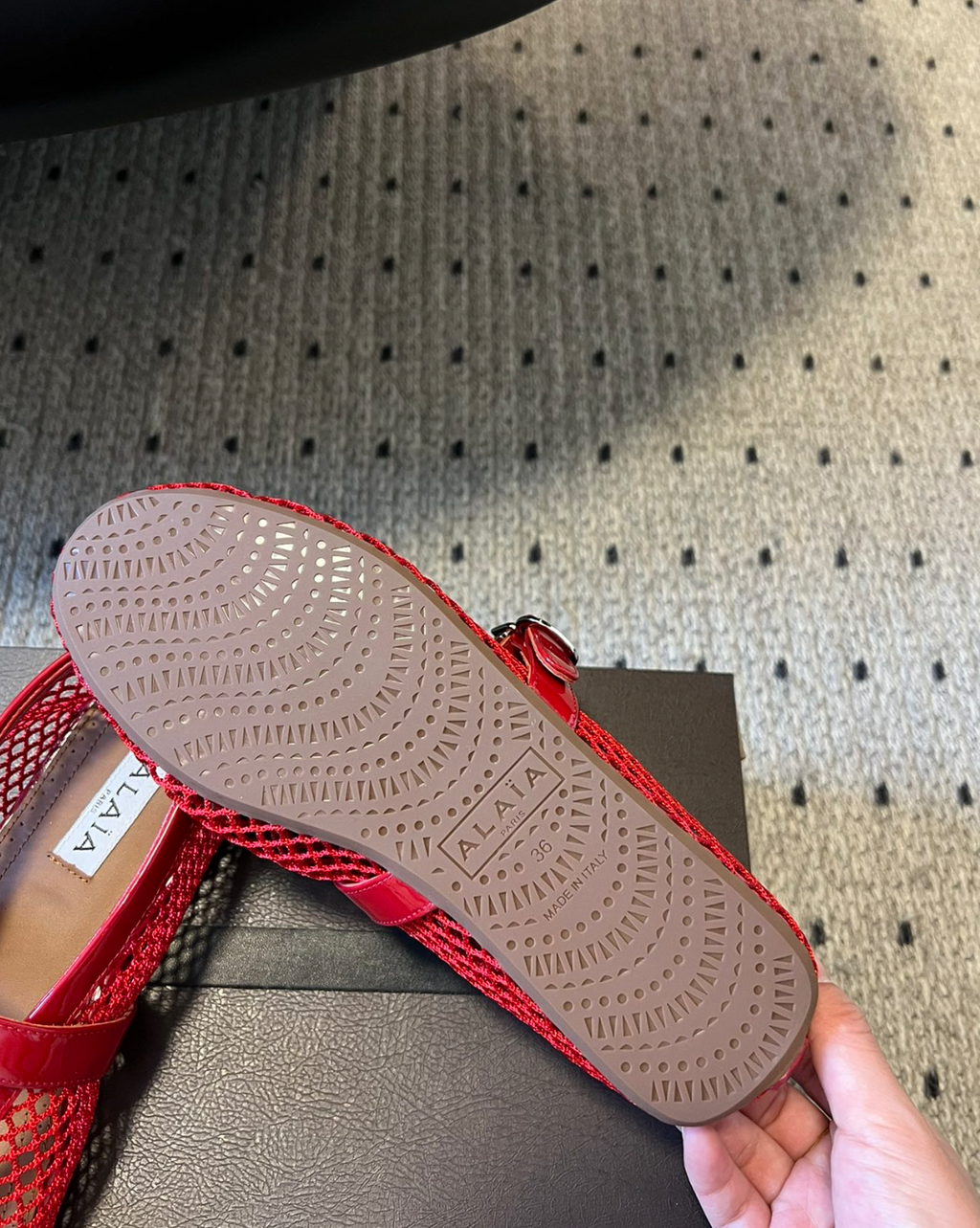 ALAÏA RED BALLET FLATS IN FISHNET