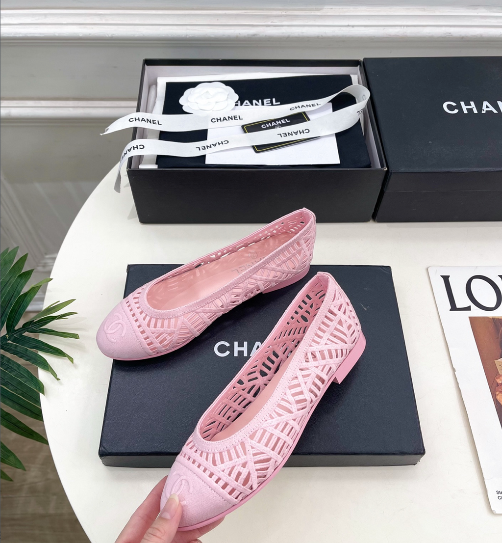 CHANEL Pink Cruise Ballet flats Embroidered Cotton