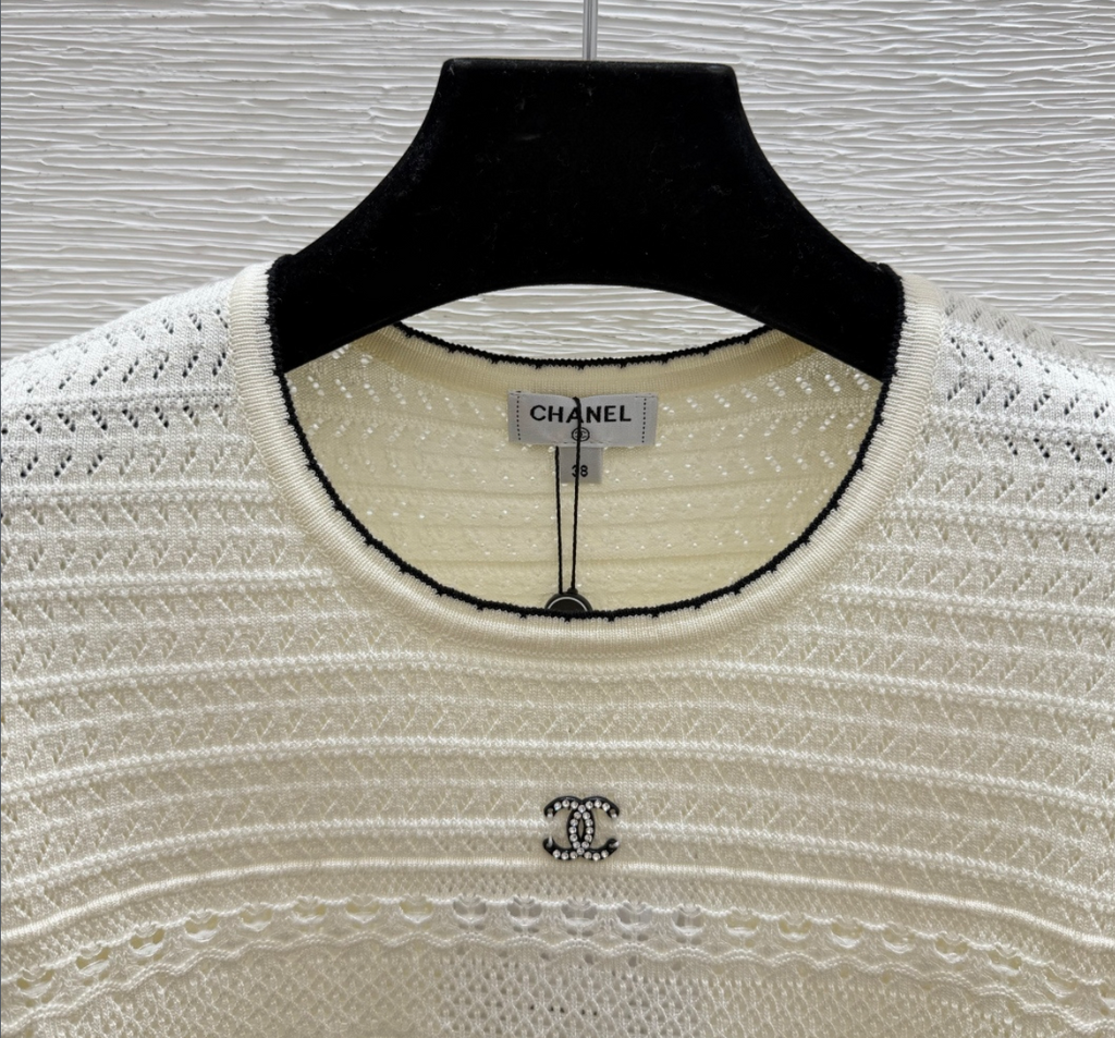 Chanel creamy knitted short-sleeve top