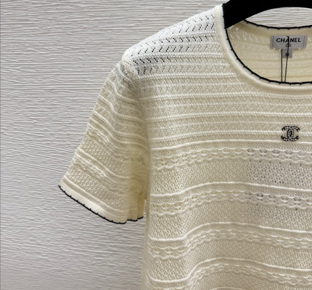 Chanel creamy knitted short-sleeve top