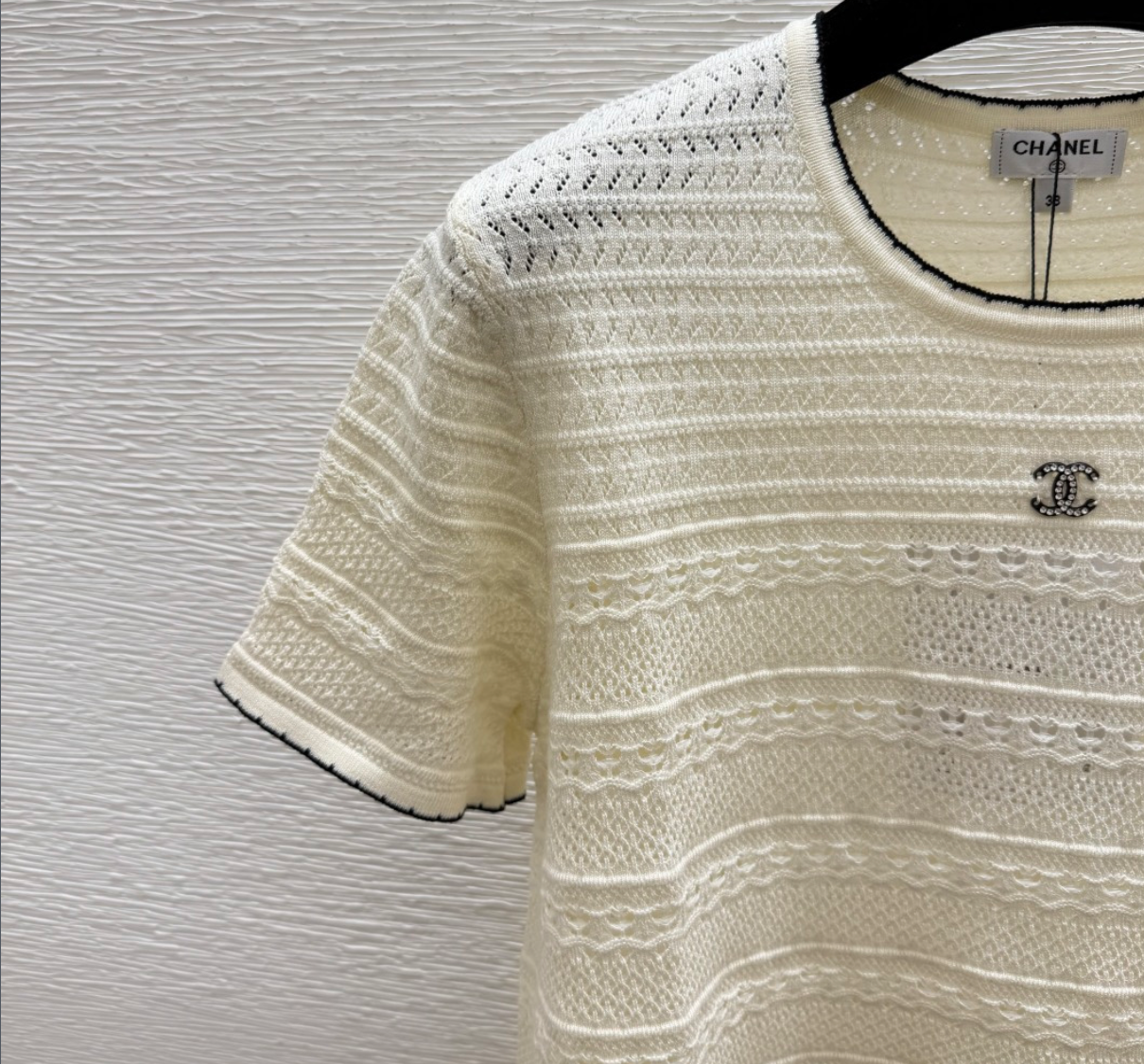 Chanel creamy knitted short-sleeve top