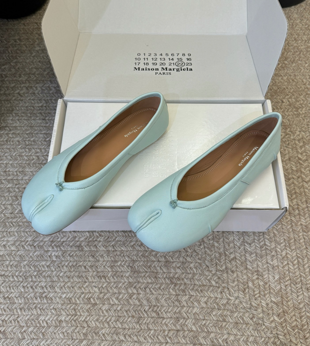 MM Leather Tabi Ballerina Flats