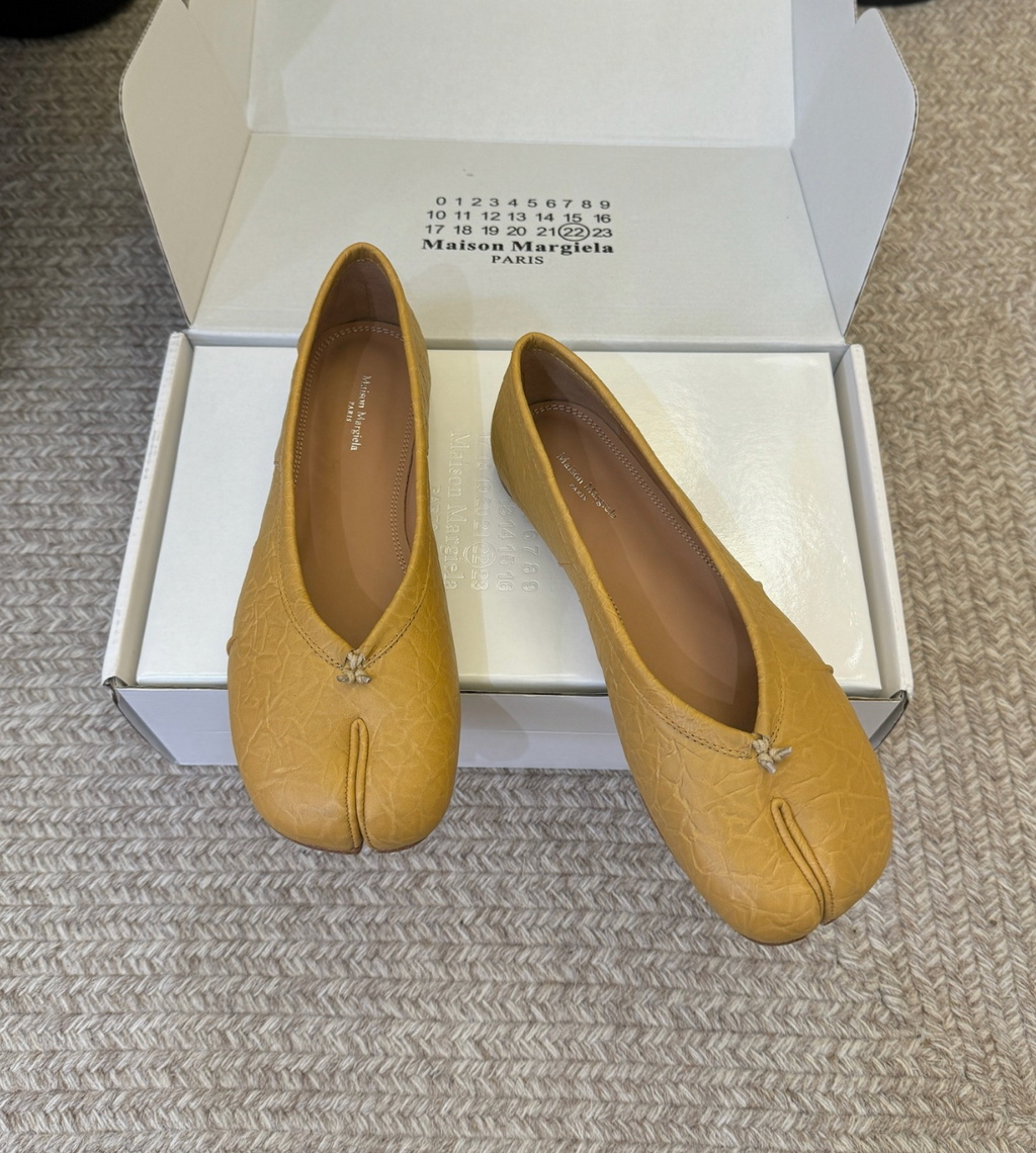 MM Leather Tabi Ballerina Flats