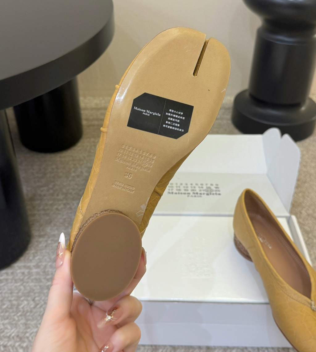 MM Leather Tabi Ballerina Heels