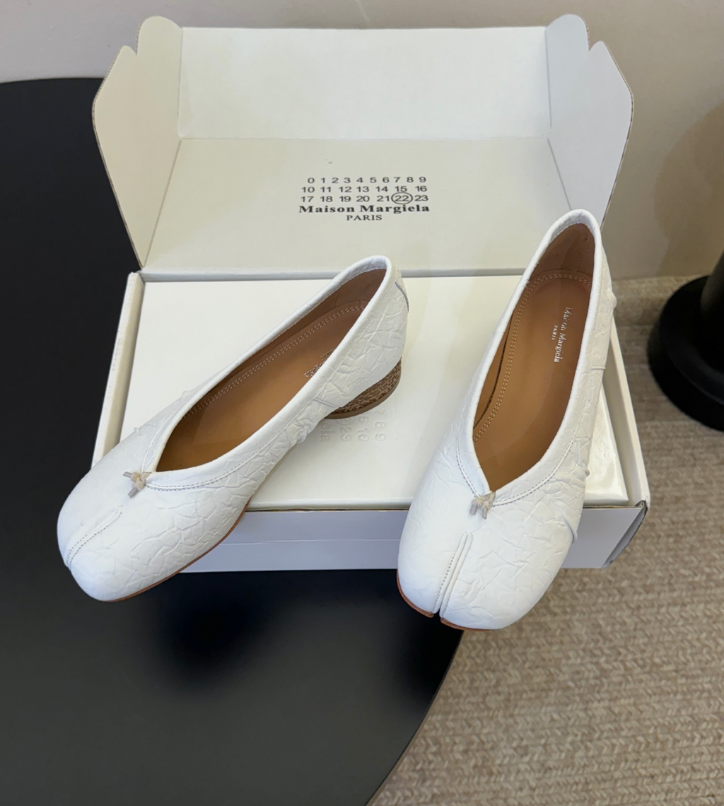 MM Leather Tabi Ballerina Heels