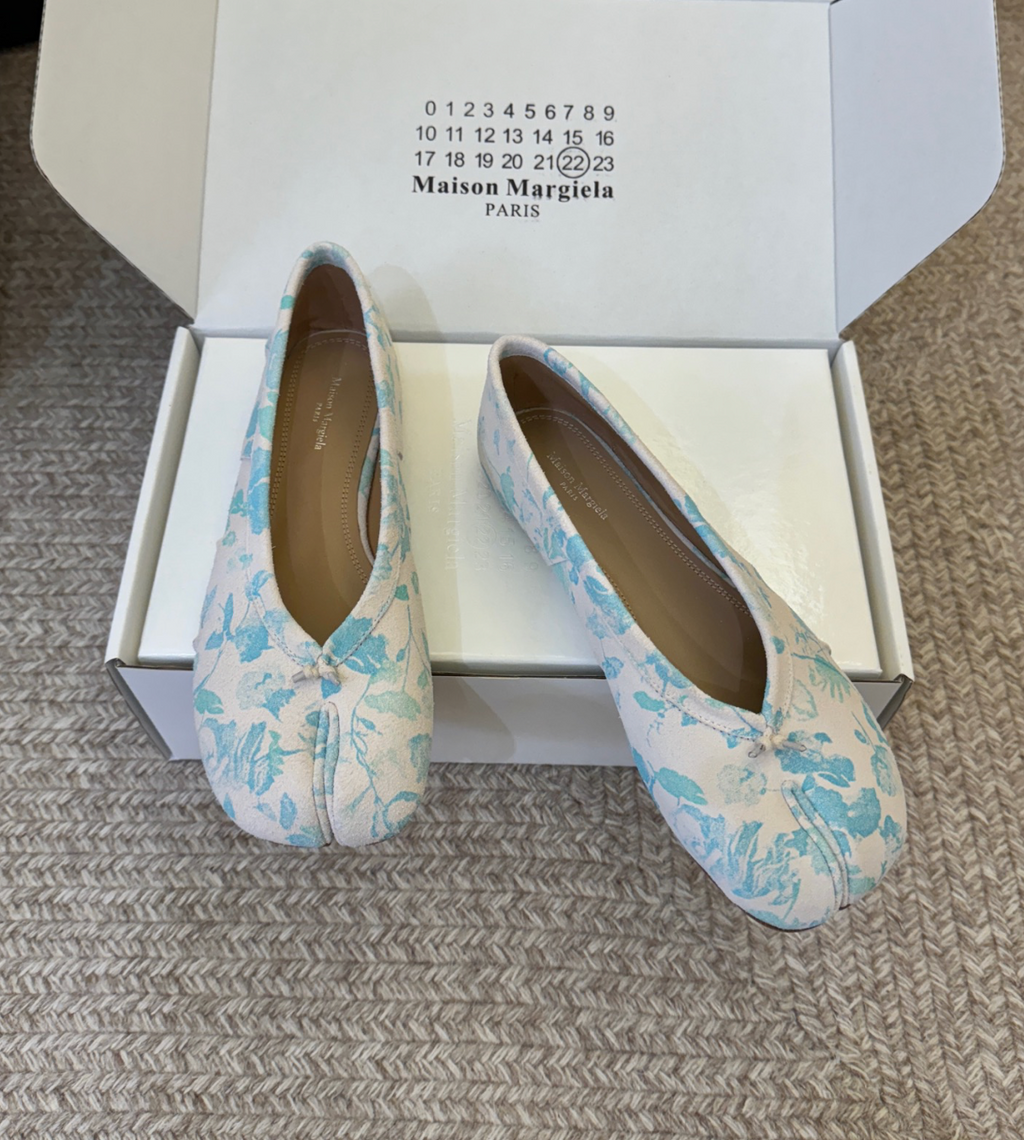 MM Limited Edition Tabi Ballerina Flats