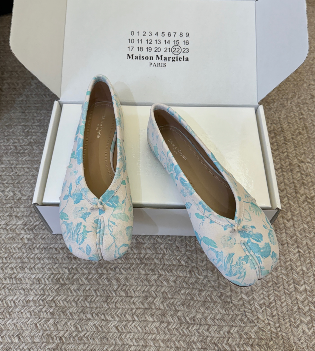 MM Limited Edition Tabi Ballerina Flats