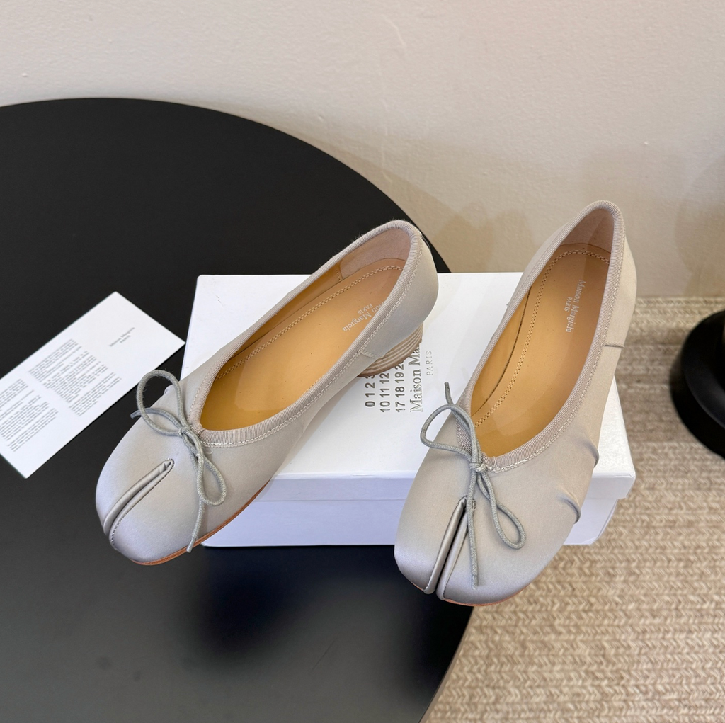 MM Tabi Satin Ballerina Flat