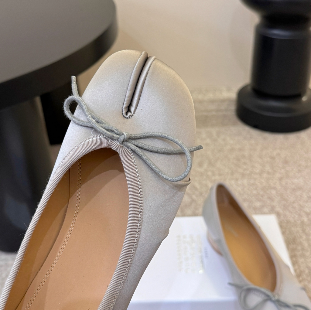 MM Tabi Satin Ballerina Flat