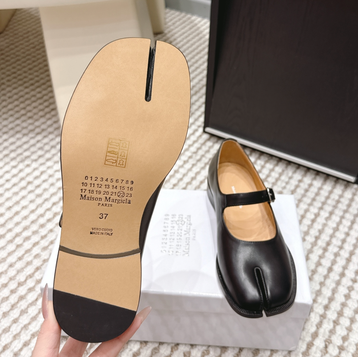 MM Tabi leather Mary Jane pumps