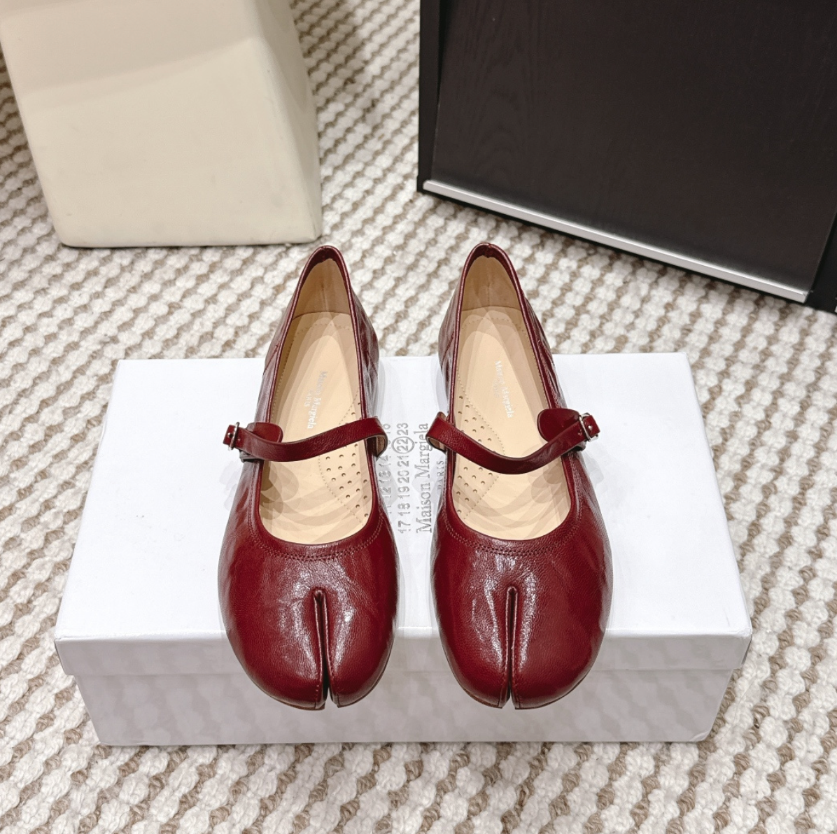 MM Tabi leather Mary Jane pumps