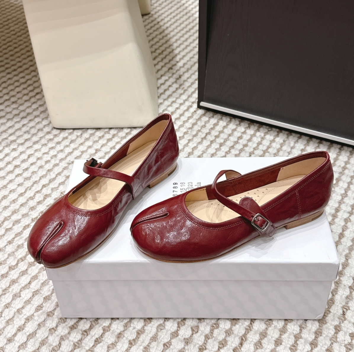 MM Tabi leather Mary Jane pumps