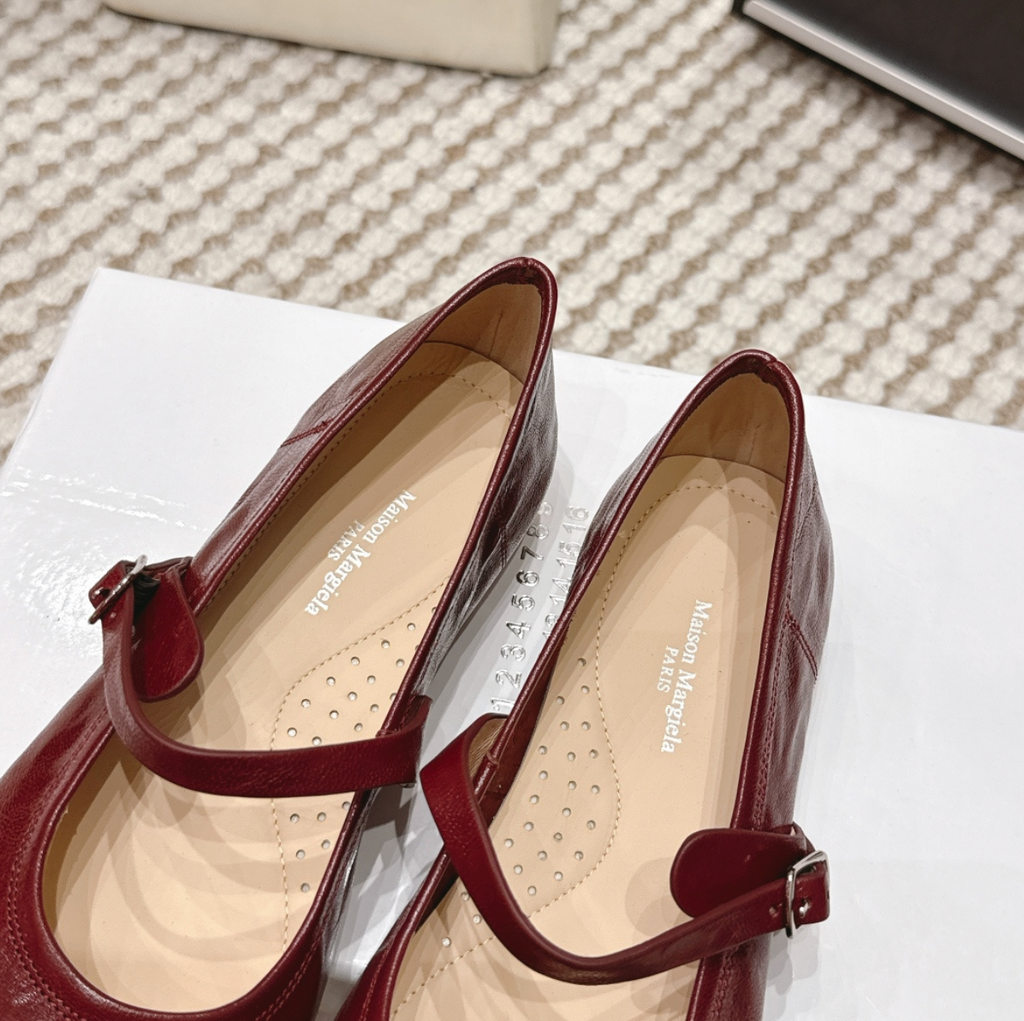 MM Tabi leather Mary Jane pumps