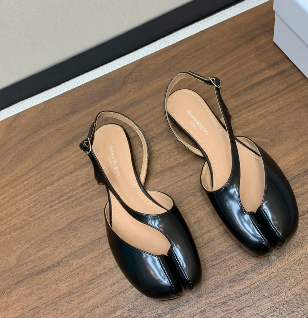 MM Tabi slingback sandals