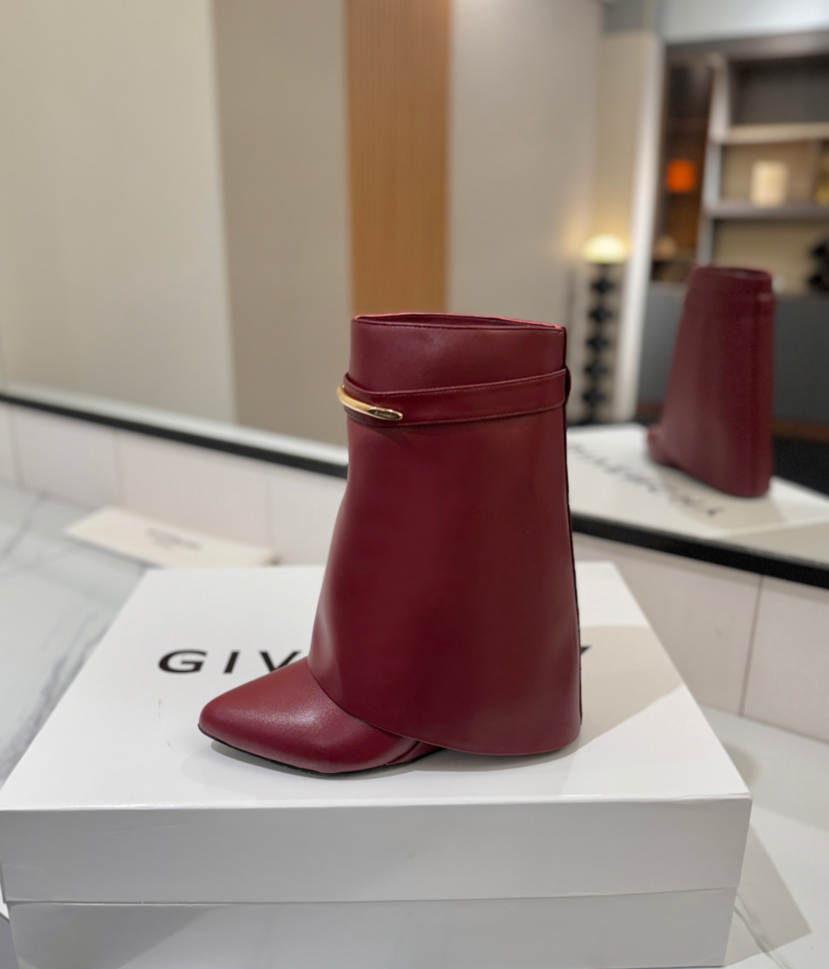 GIVENCHY Shark Pinch Ankle Boots in leather