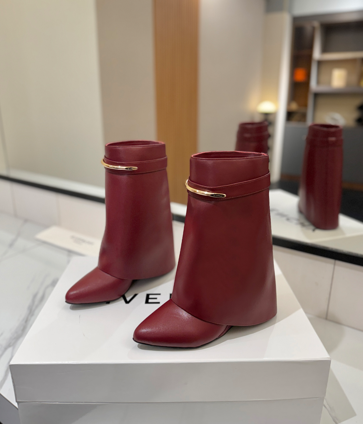 GIVENCHY Shark Pinch Ankle Boots in leather