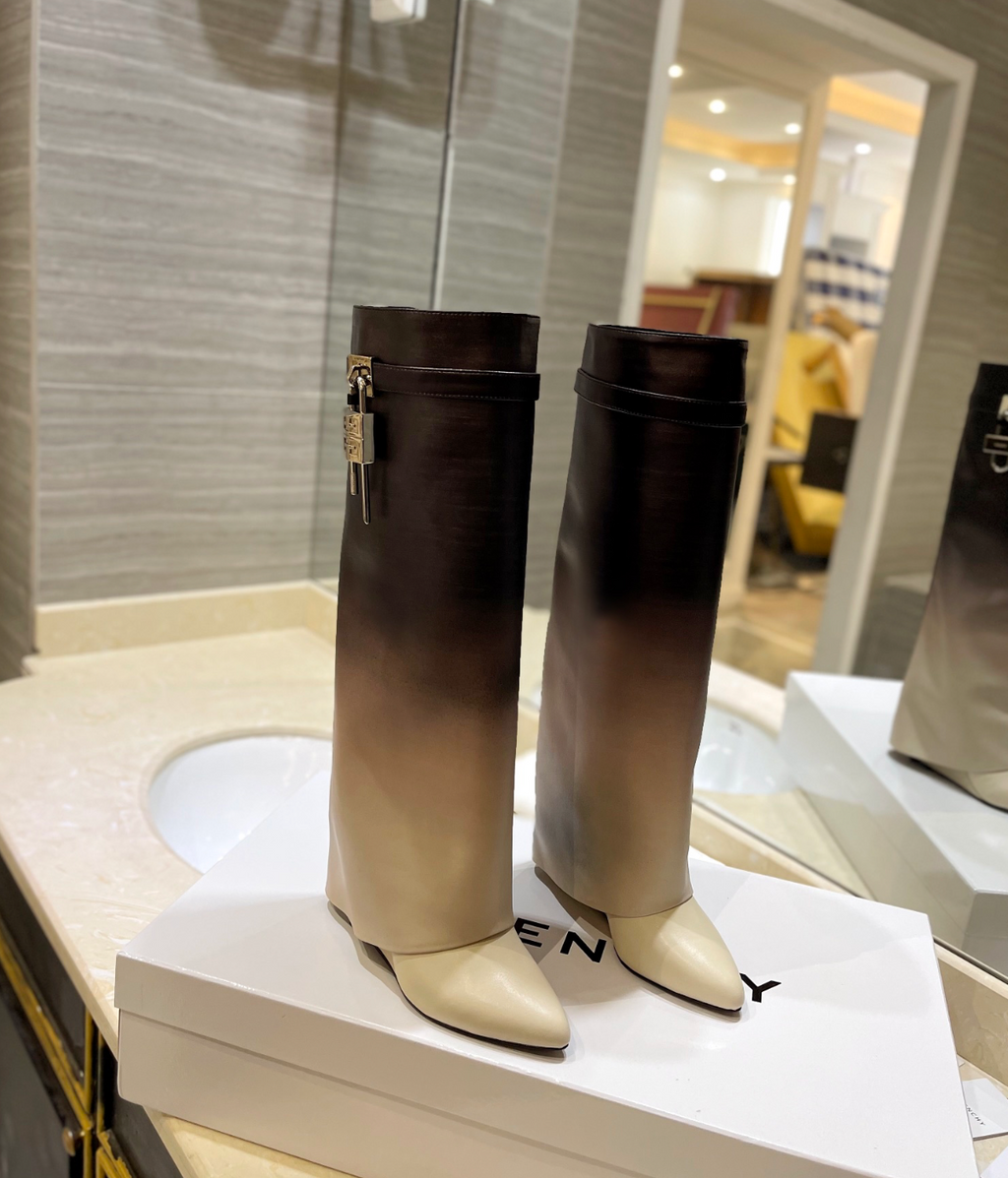 GIVENCHY Shark Lock Boots In Leather In Brown/beige