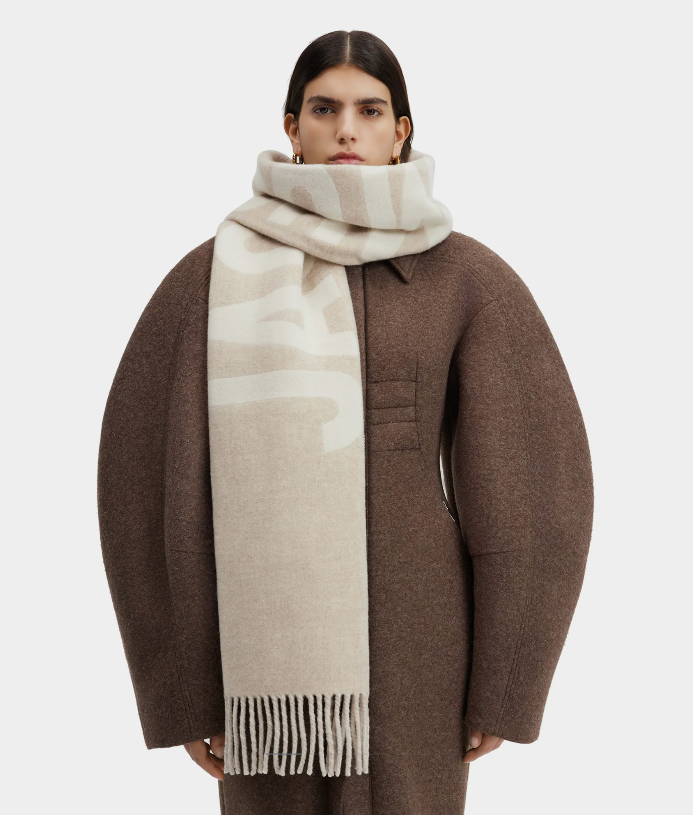 The Jacquemus scarf