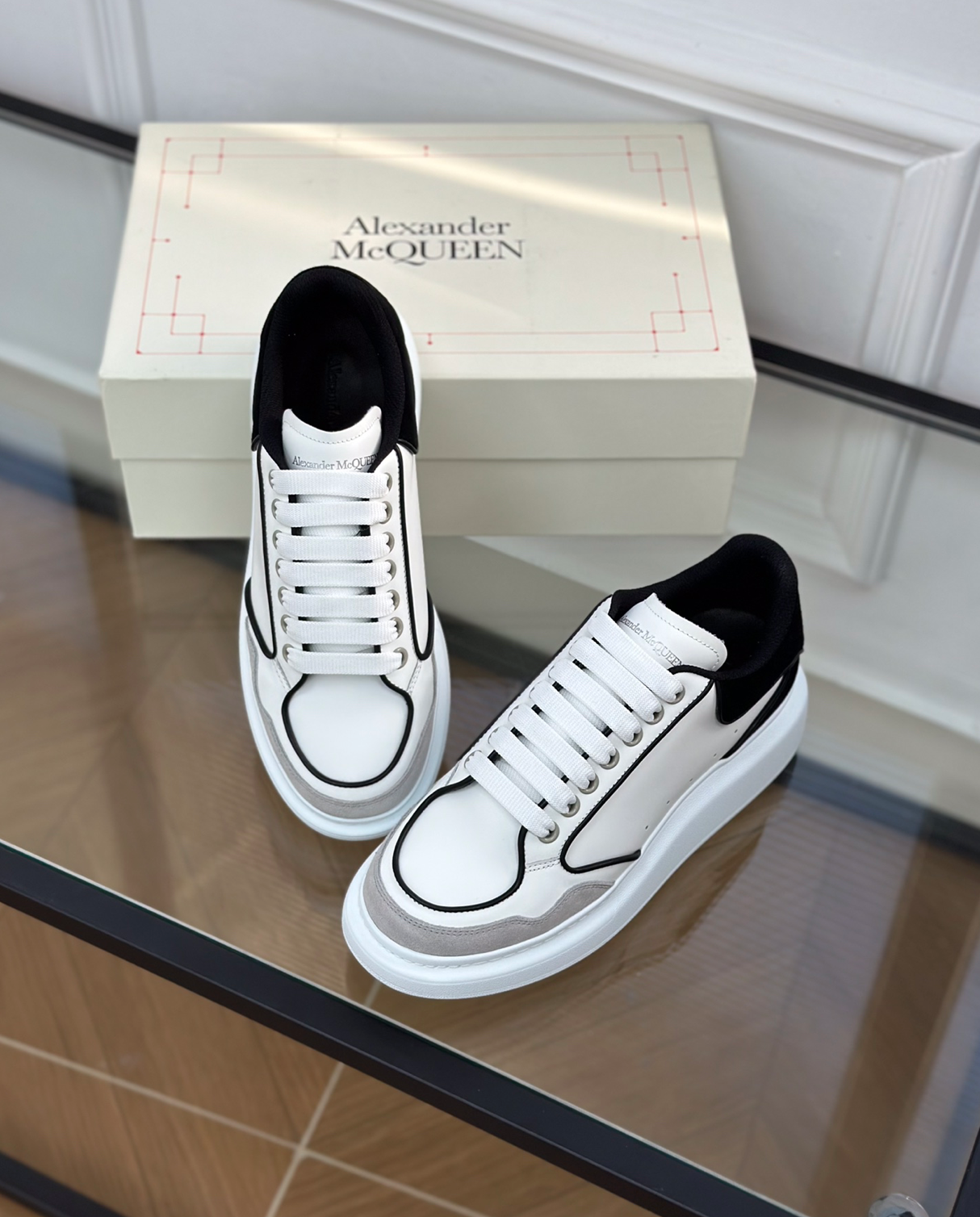 Oversized Larry Leather Multicolor Low-top sneaker