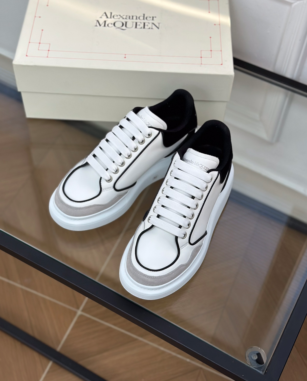 Oversized Larry Leather Multicolor Low-top sneaker