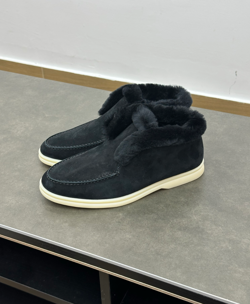 Open Walk Ankle Boot Furr Black Suede
