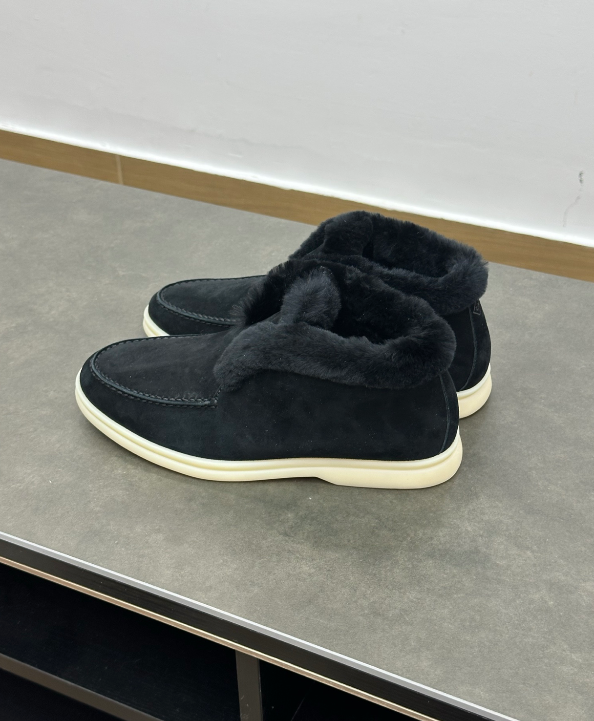 Open Walk Ankle Boot Furr Black Suede