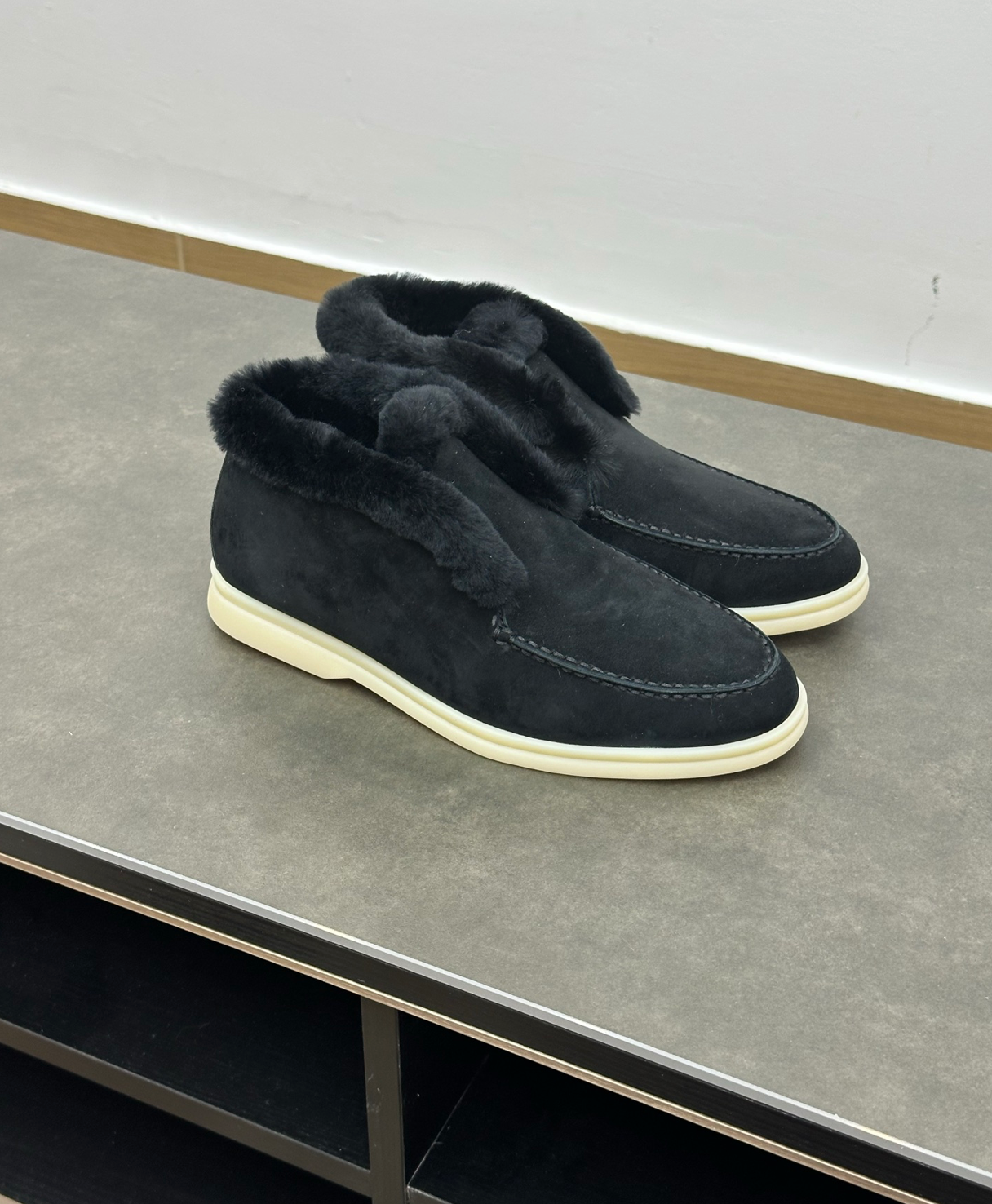 Open Walk Ankle Boot Furr Black Suede