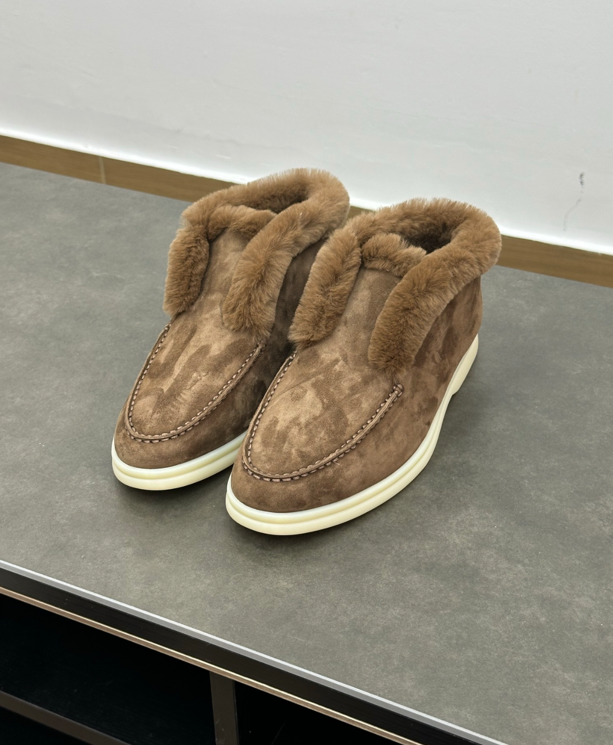 Open Walk Ankle Boot Furr Light Brown Suede
