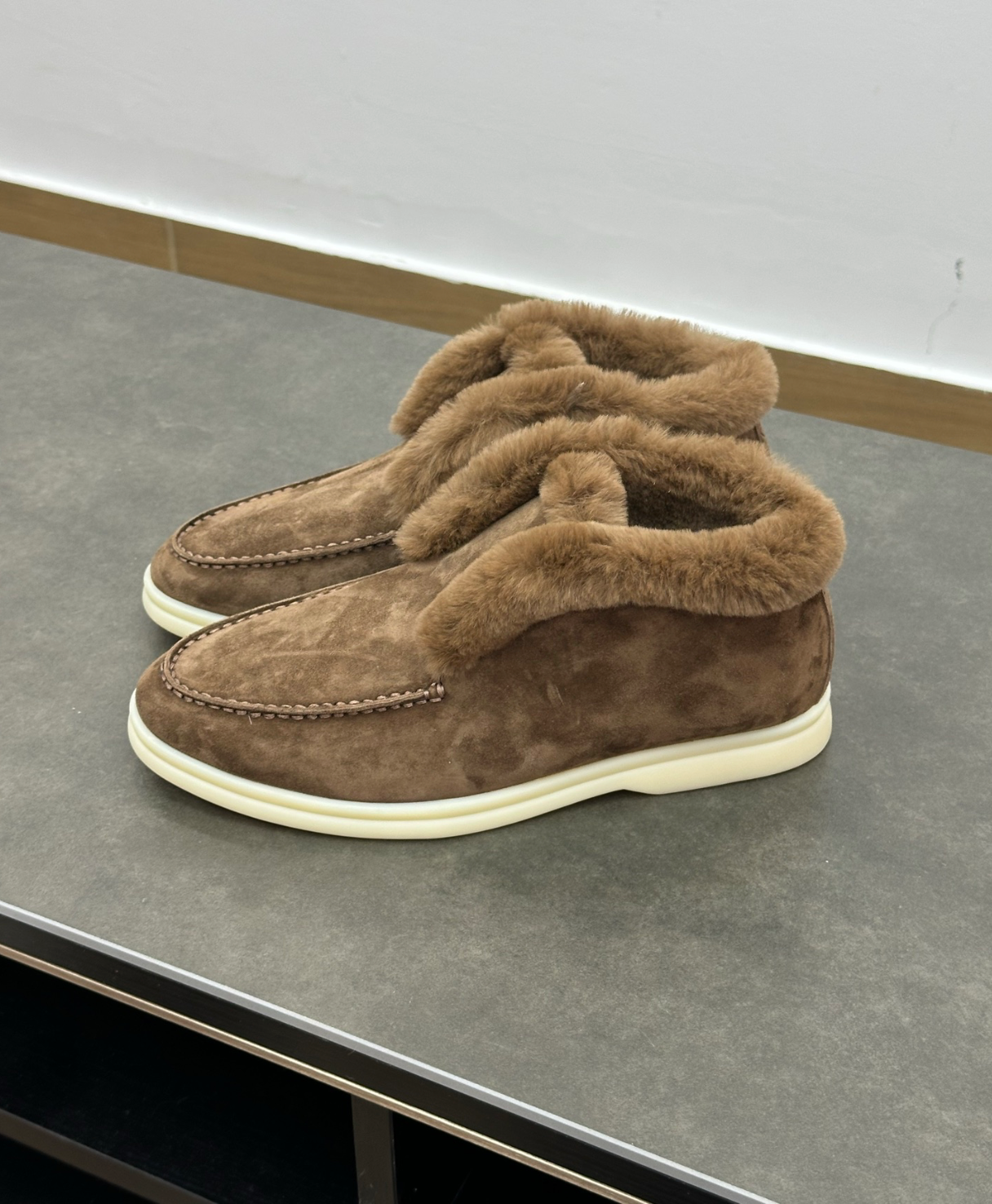 Open Walk Ankle Boot Furr Light Brown Suede