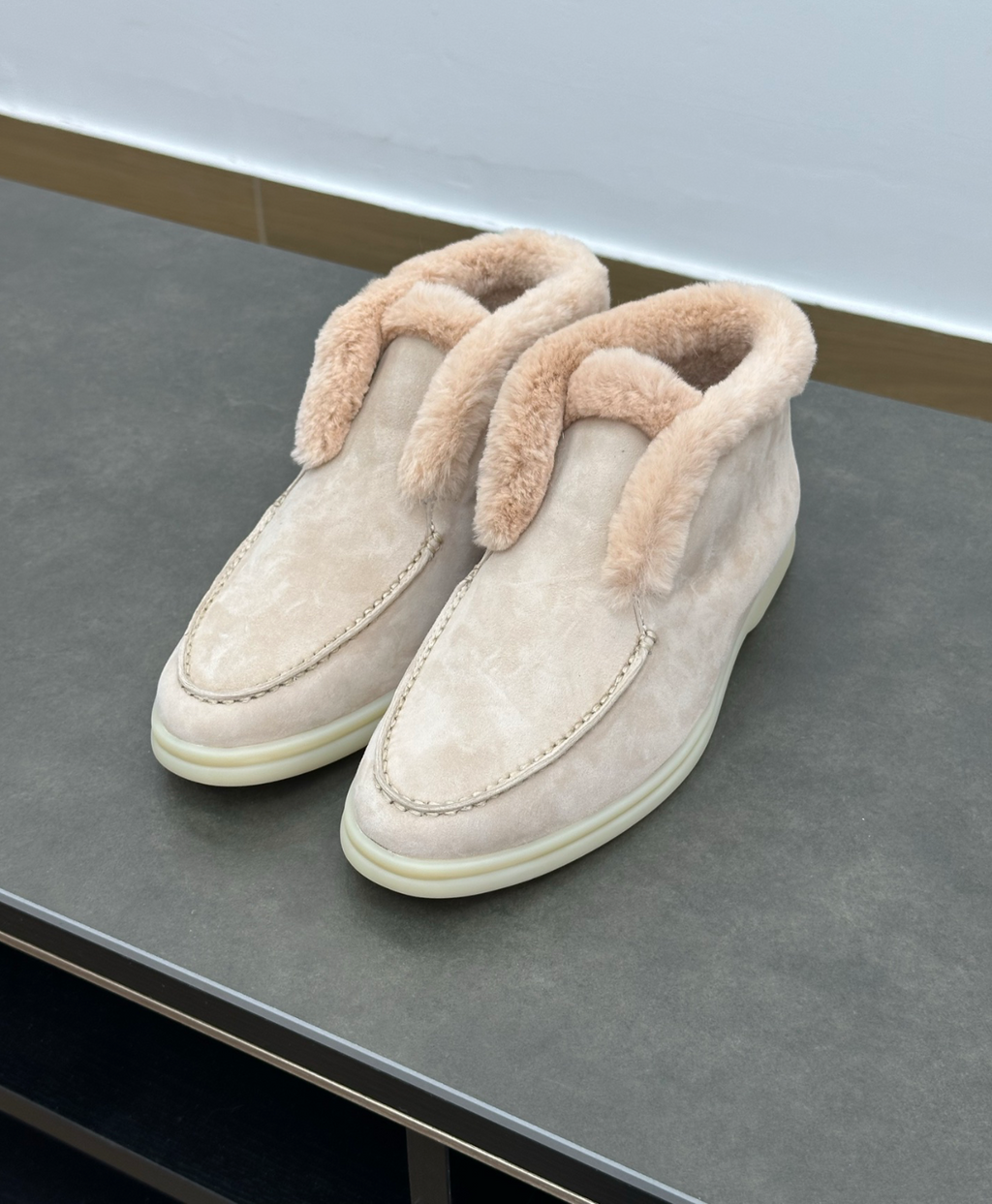 Open Walk Ankle Boot Furr Light Pink Suede