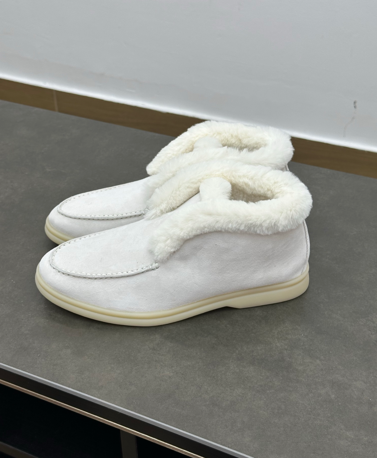 Open Walk Ankle Boot Furr White Suede