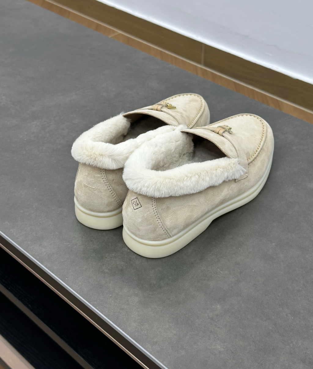 Summer Charms Walk Beige/White Fur Loafer Suede