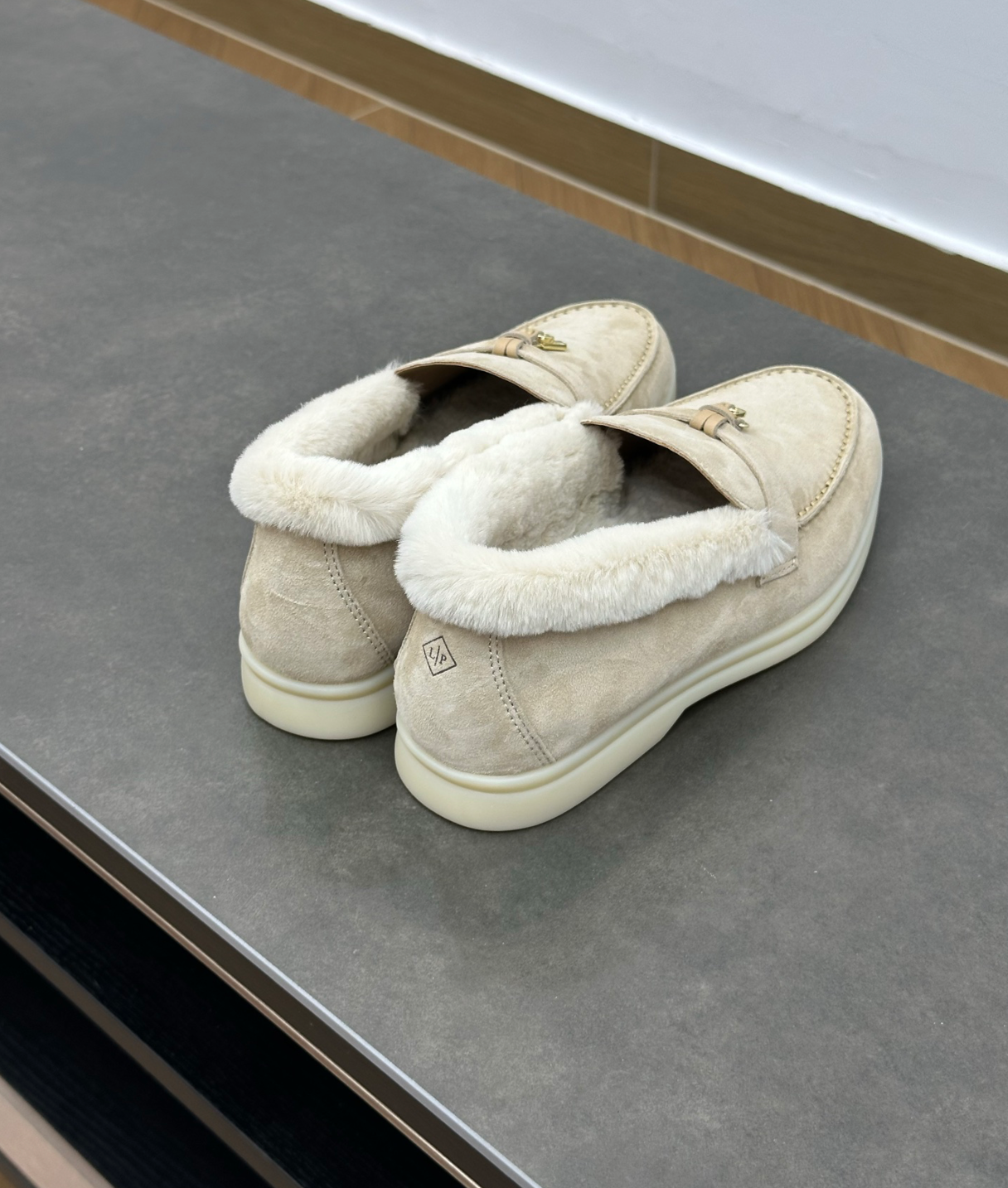 Summer Charms Walk Beige/White Fur Loafer Suede