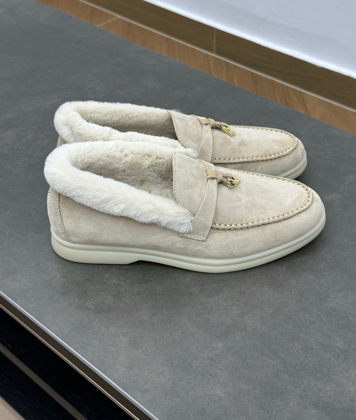 Summer Charms Walk Beige/White Fur Loafer Suede
