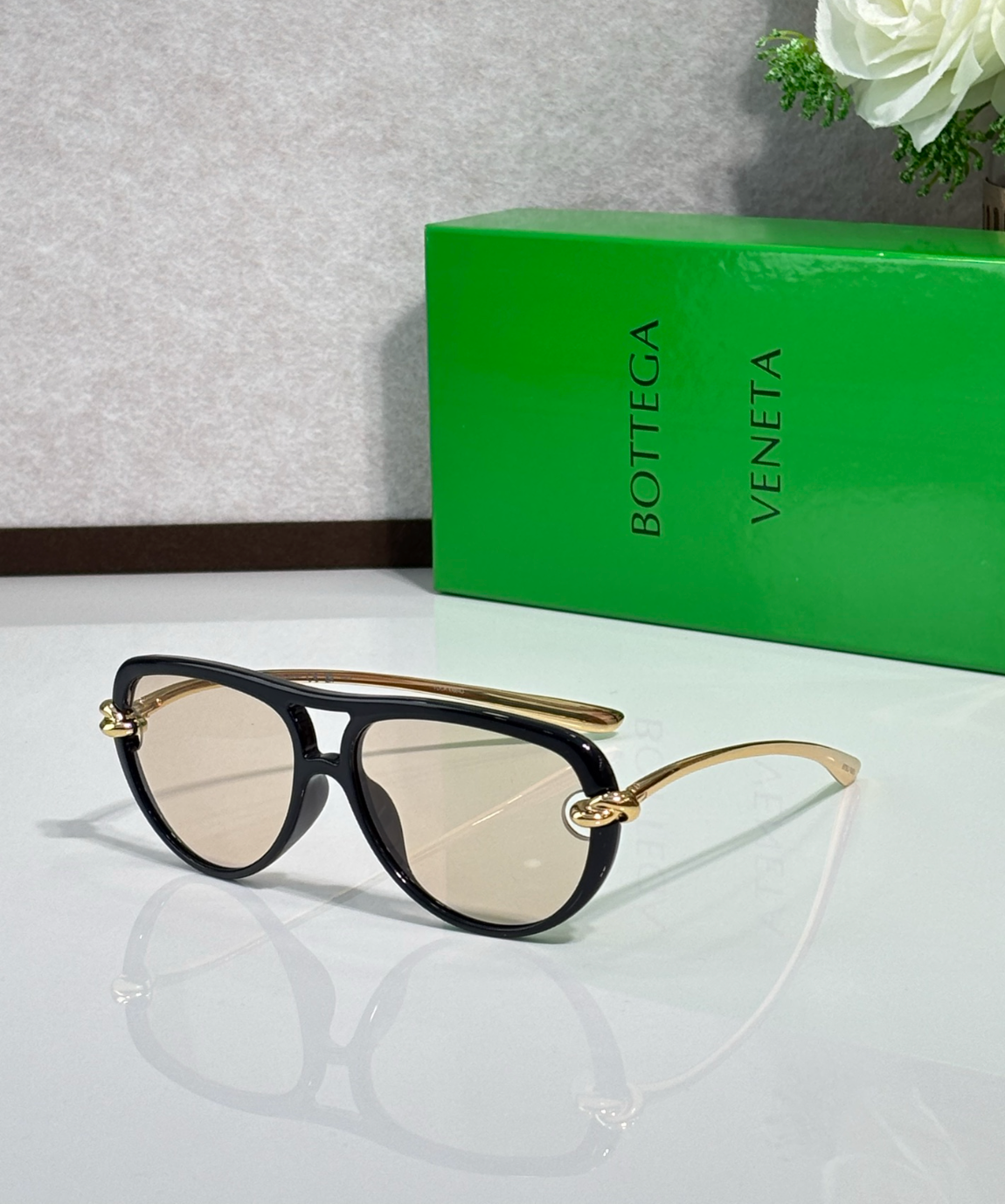 Bottega Veneta BV1418S