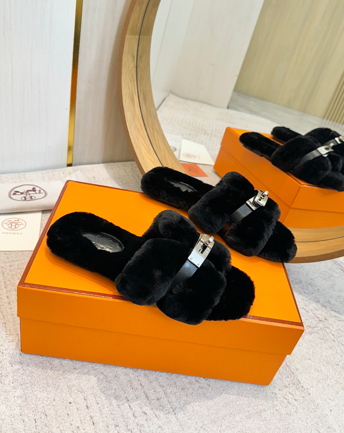 Hermès Oran Shearling Kelly buckle Sandal