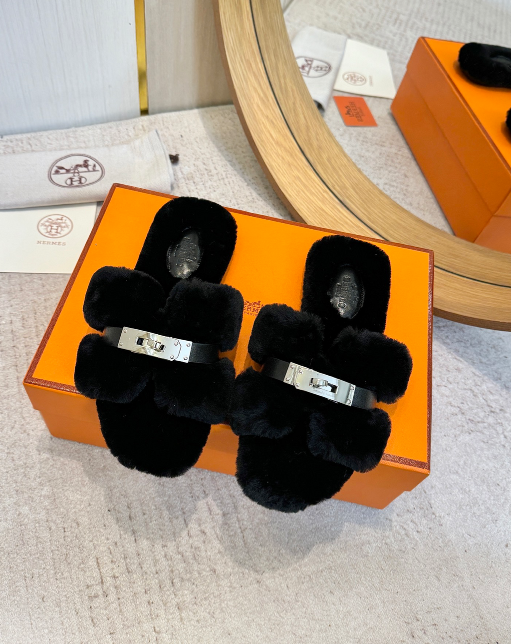 Hermès Oran Shearling Kelly buckle Sandal