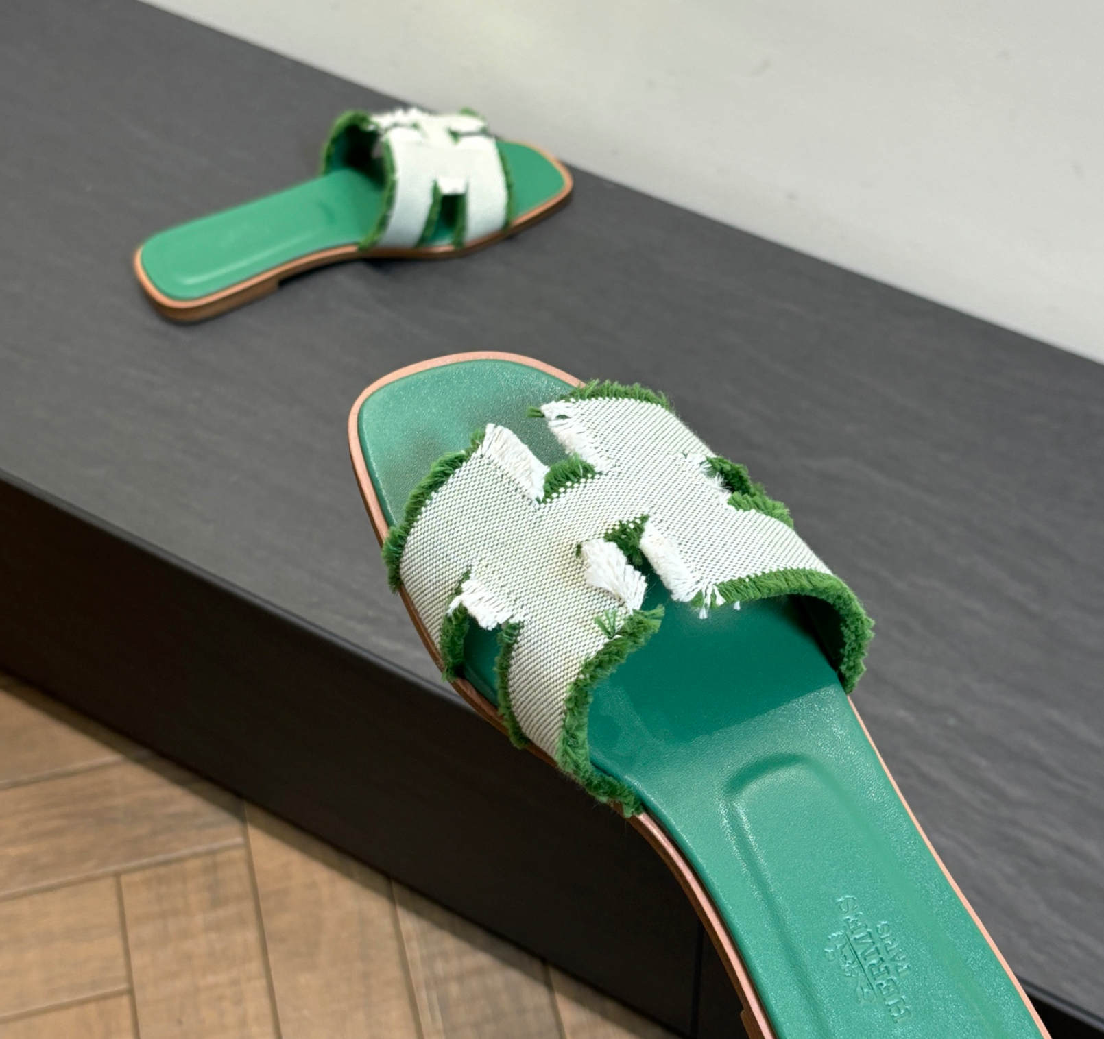 Hermès Oran Vert Jungle Sandal