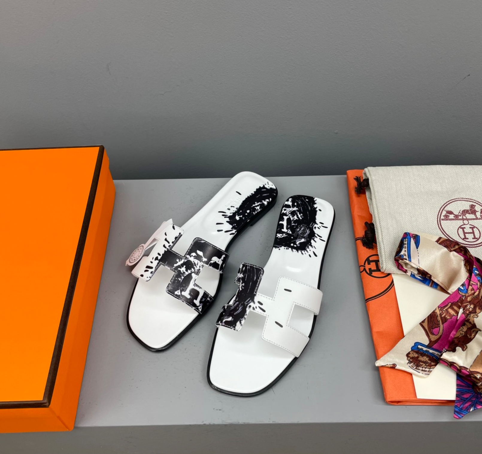 Hermès Oran Black Peinture Fraiche Sandal
